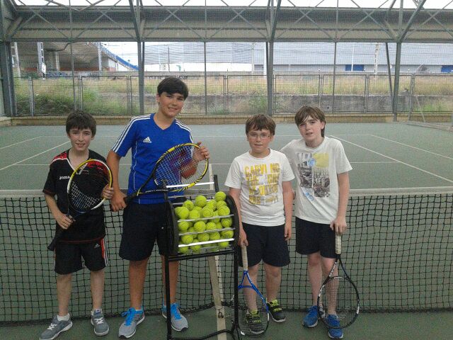Intensivos de verano en el Ibarreta Tenis Club de Barakaldo en Lasesarre