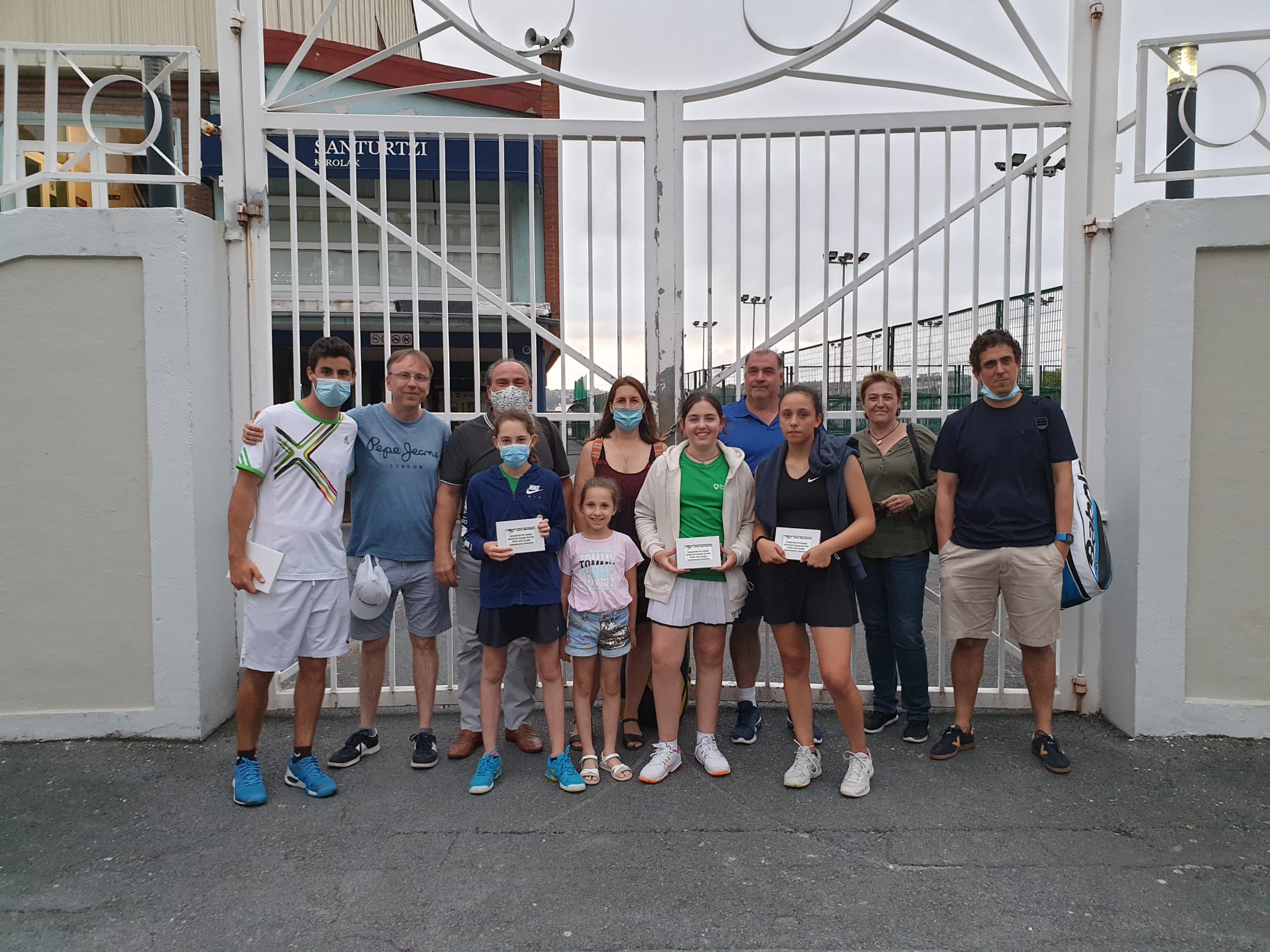  El equipo infantil femenino de Ibarreta Tenis Club en el torneo femenino Joan Compta