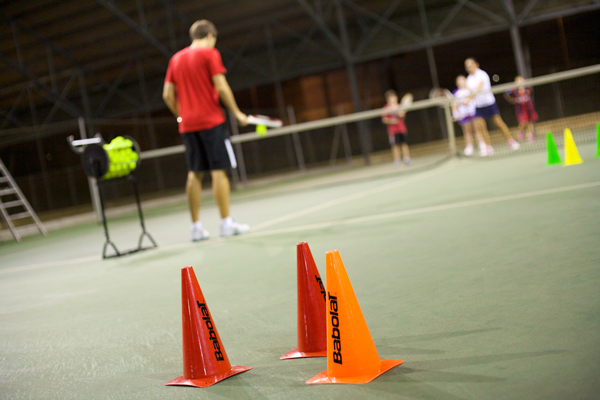 Grupo de aprendizaje de tenis del viernes, tercer turno